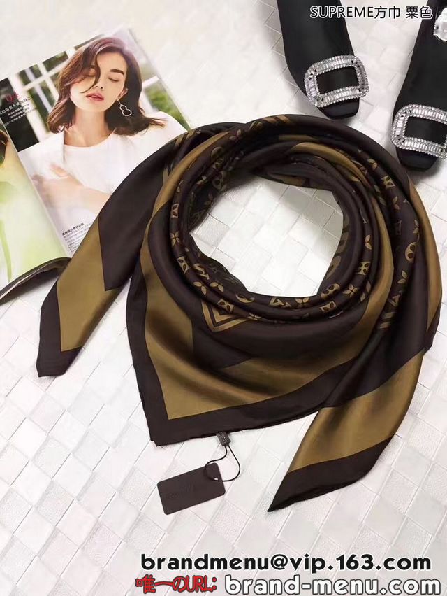 2037V fB[XYVv[~CBgSupreme  Louis Vuitton  }t[ 037 ؍Uʔ